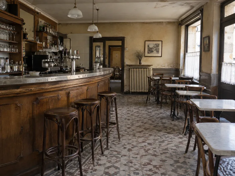 Cafés & bars — Avant