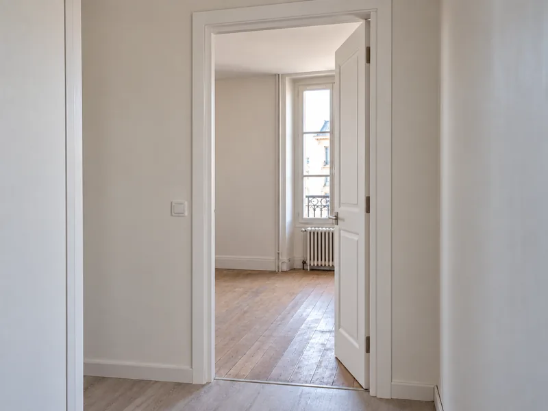 Pose de portes intérieures — Après