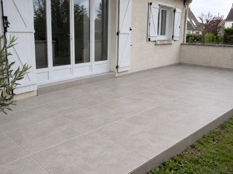 Terrasse carrelée — Après