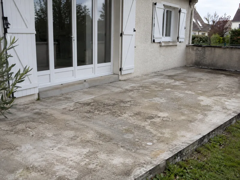 Terrasse carrelée — Avant