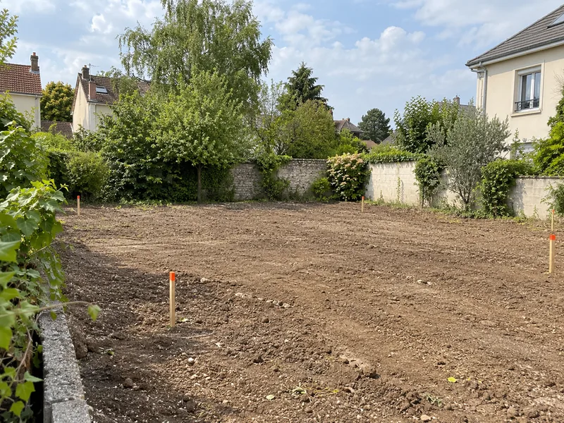 Maisons neuves — Avant